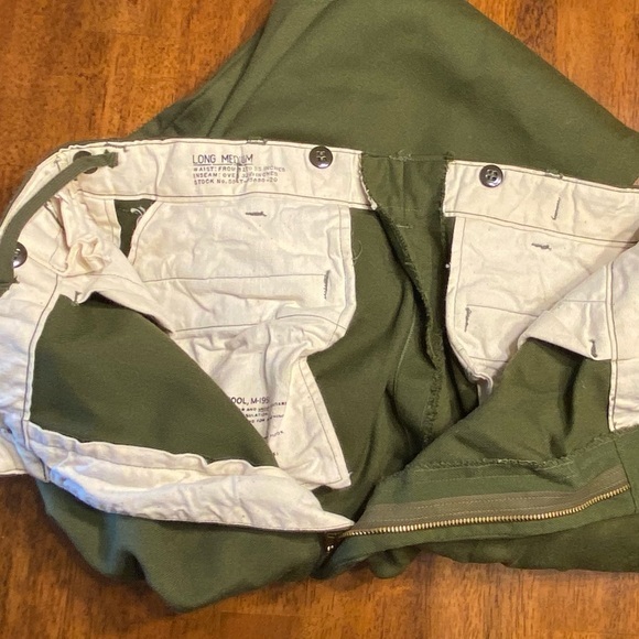 Military style 100% wool pants.  Size long/medium. Adjustable‎ waist - Picture 5 of 11